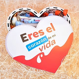 Caja Corazón de Madera con chocolate Kinder ideal para regalar