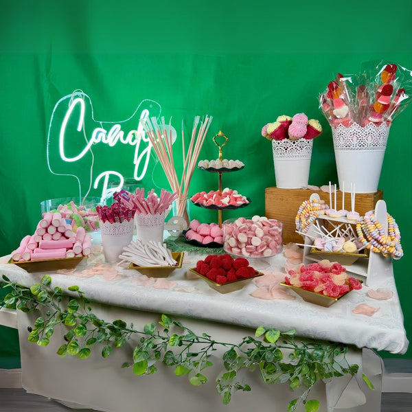 Mesa dulce de chuches montada para un evento
