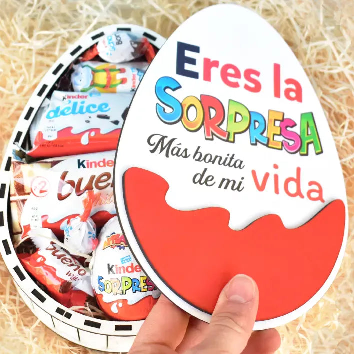 Caja Huevo Kinder de Madera con Chocolates